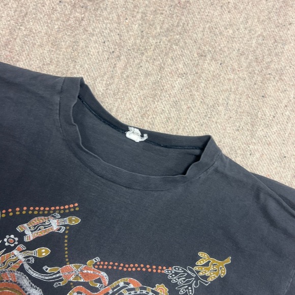 Vintage Aboriginal Rock Painting Shirt Mens Medium Black 1980s Australia - Picture 6 of 13